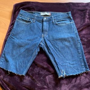 Levi’s 514 Slim Straight Shorts